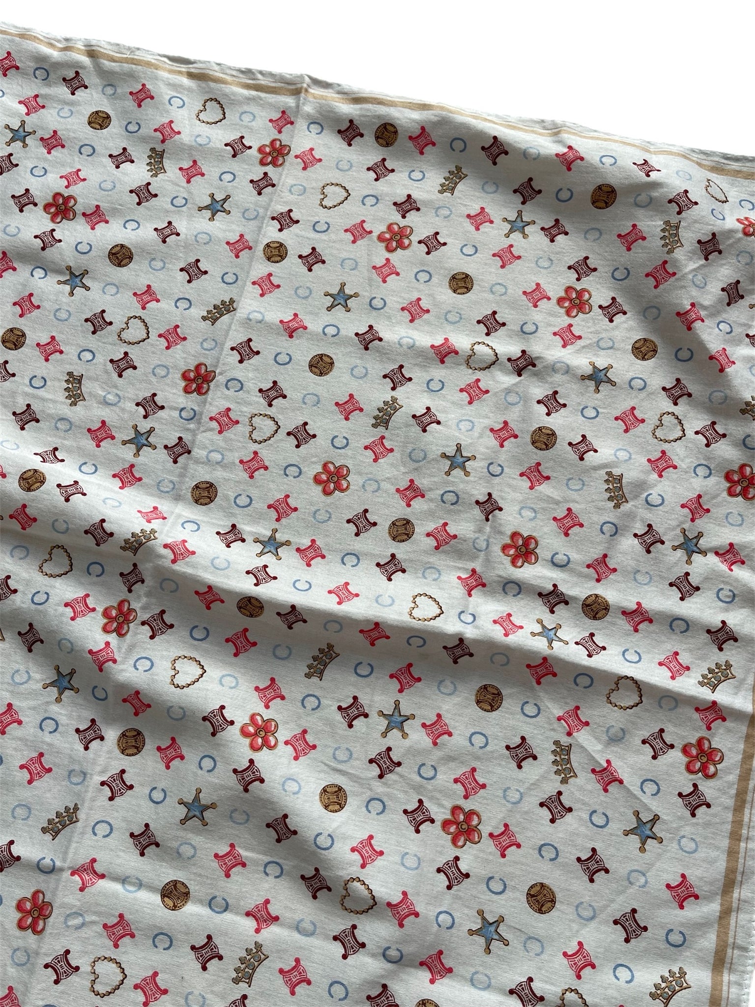 Céline Scarf