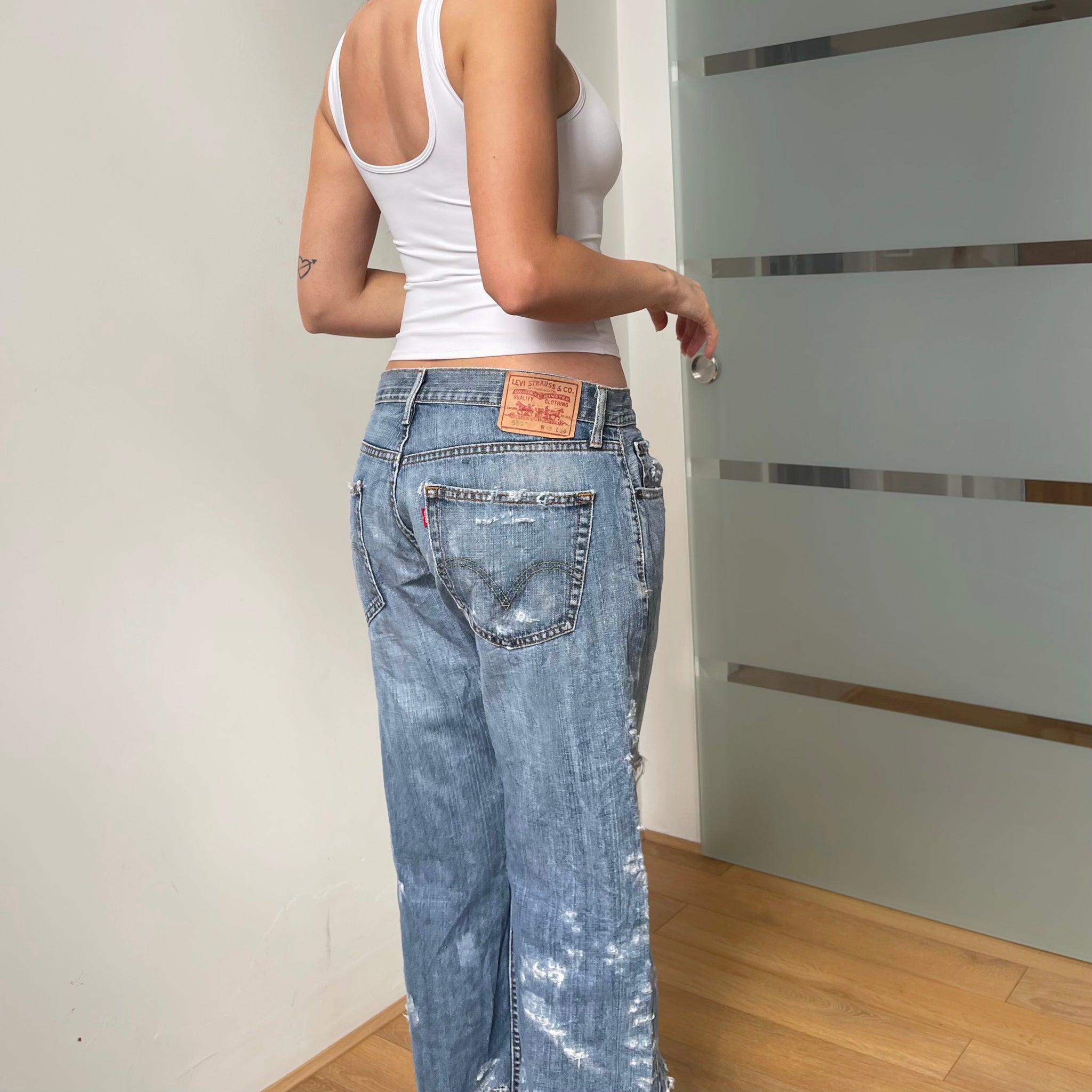 1 of 1 Reworked Levi’s (W33L34)
